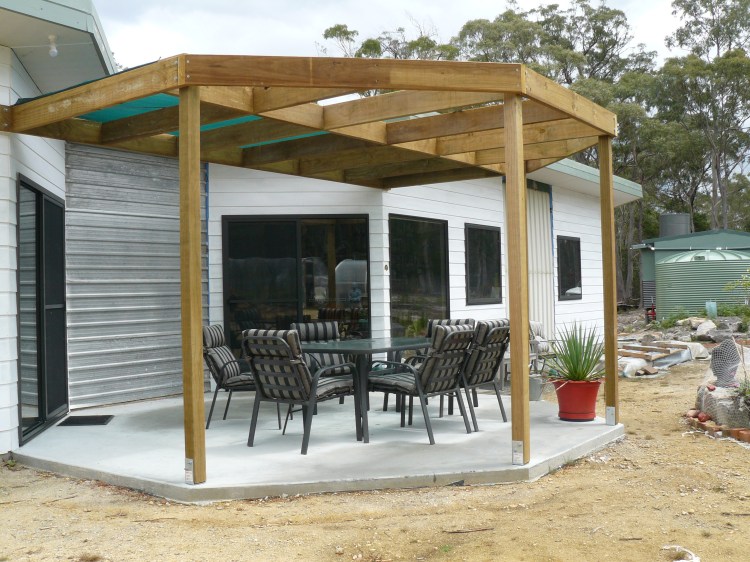 This is the new front pergola, we are planting different coloured wisterias at each pole which will give us a nice shady area to sit in the summer.